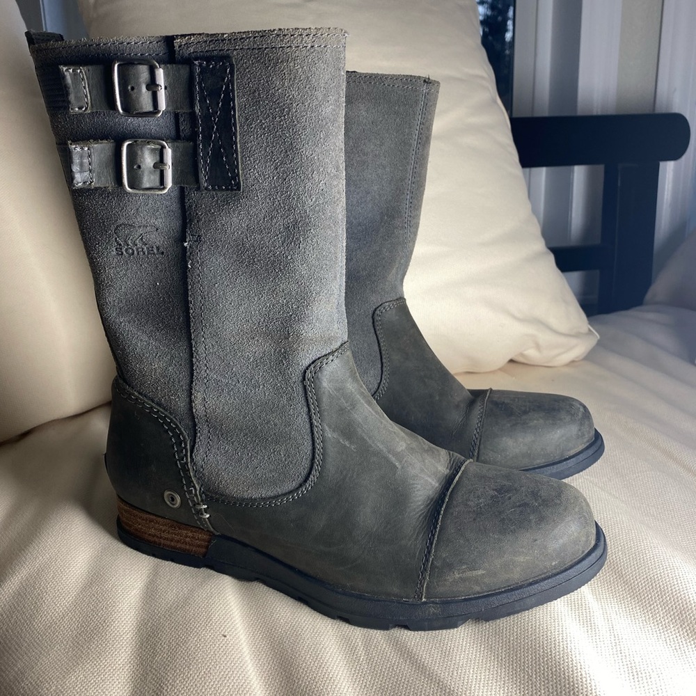 SOREL suede boots